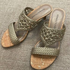 Donald Pliner cork and gold shoes